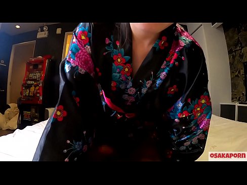❤️ Vajza e re cosplay pëlqen seksin deri në orgazmë me një shiringë në një kalorës dhe një blowjob. Vajzë aziatike me pidhi leshtore dhe cica të bukura me kostum tradicional japonez në video amatore që tregon masturbim me lodra qij. Sakura 3 OSAKAPORN. ️ Porno në sq.moresexmovies.ru ️❤